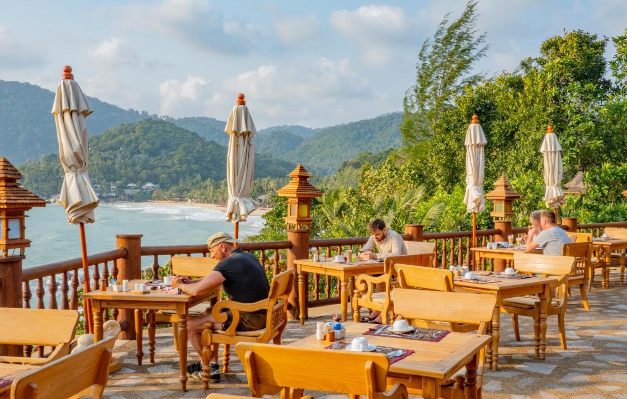 Santhiya Koh Phangan Resort And Spa Exteriér fotografie A restaurant in Phuket, Thailand